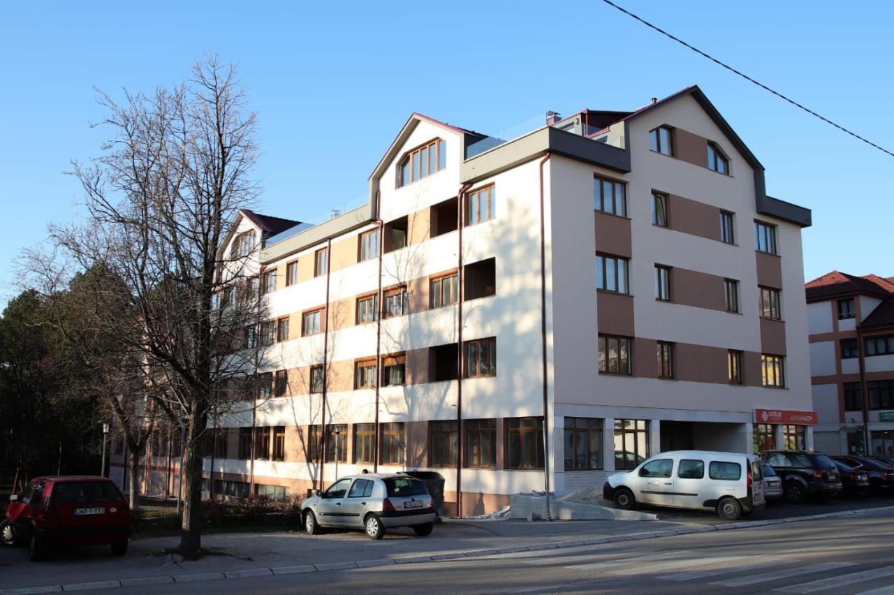 Apartman "Park" Ливно Экстерьер фото